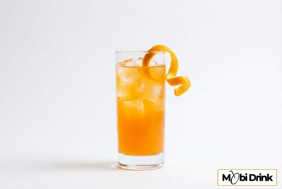 Prosty drink Becherovka z sokiem pomarańczowym