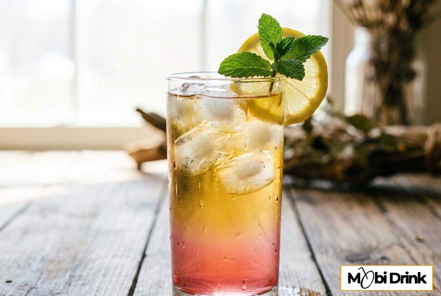 Orzeźwiający drink Pigwowa Sielanka z lodem
