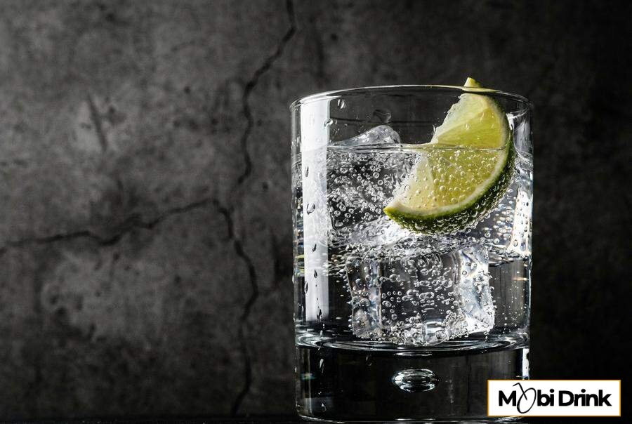 Drink Soplica Cytrynowa Malina z tonikiem i limonką