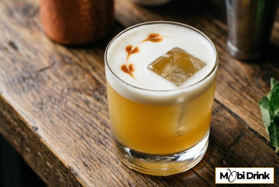 Aksamitny drink Hennessy Sour z pianką