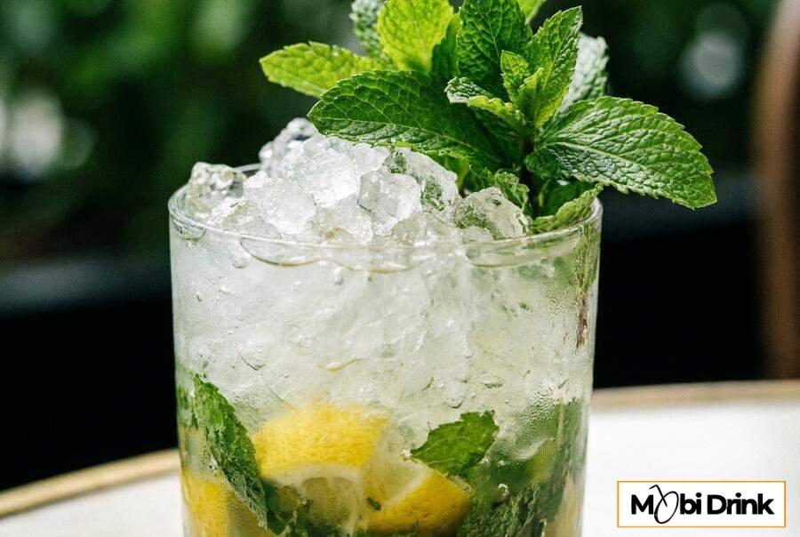 Ziołowy drink Jack Apple Smash z miętą