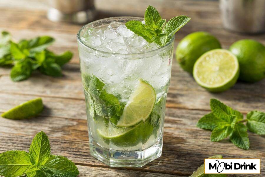 Kokosowe Malibu Mojito z miętą i limonką