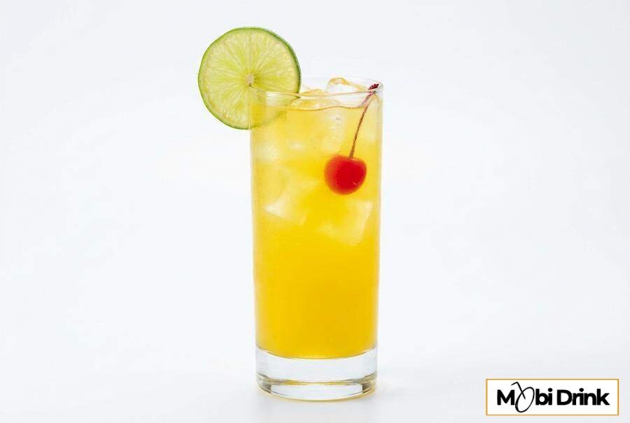 Orzeźwiający drink Snowball z limonką i lodem