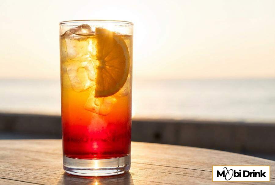 Warstwowy drink Tequila Sunrise