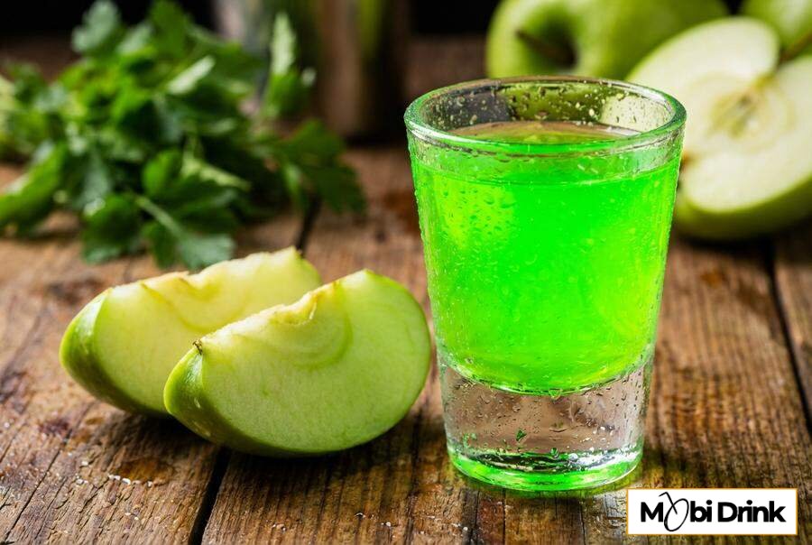 Neonowo zielony shot o smaku kwaśnego jabłka